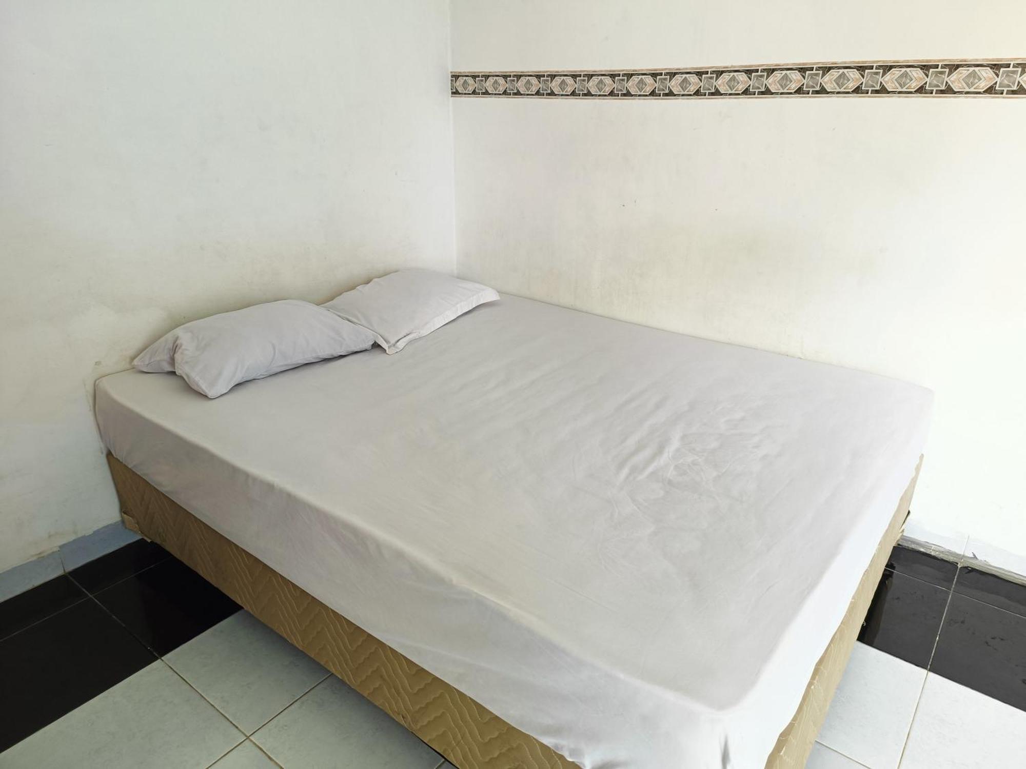 Bumi Merpati Residence Makassar Mitra Reddoorz Exterior photo